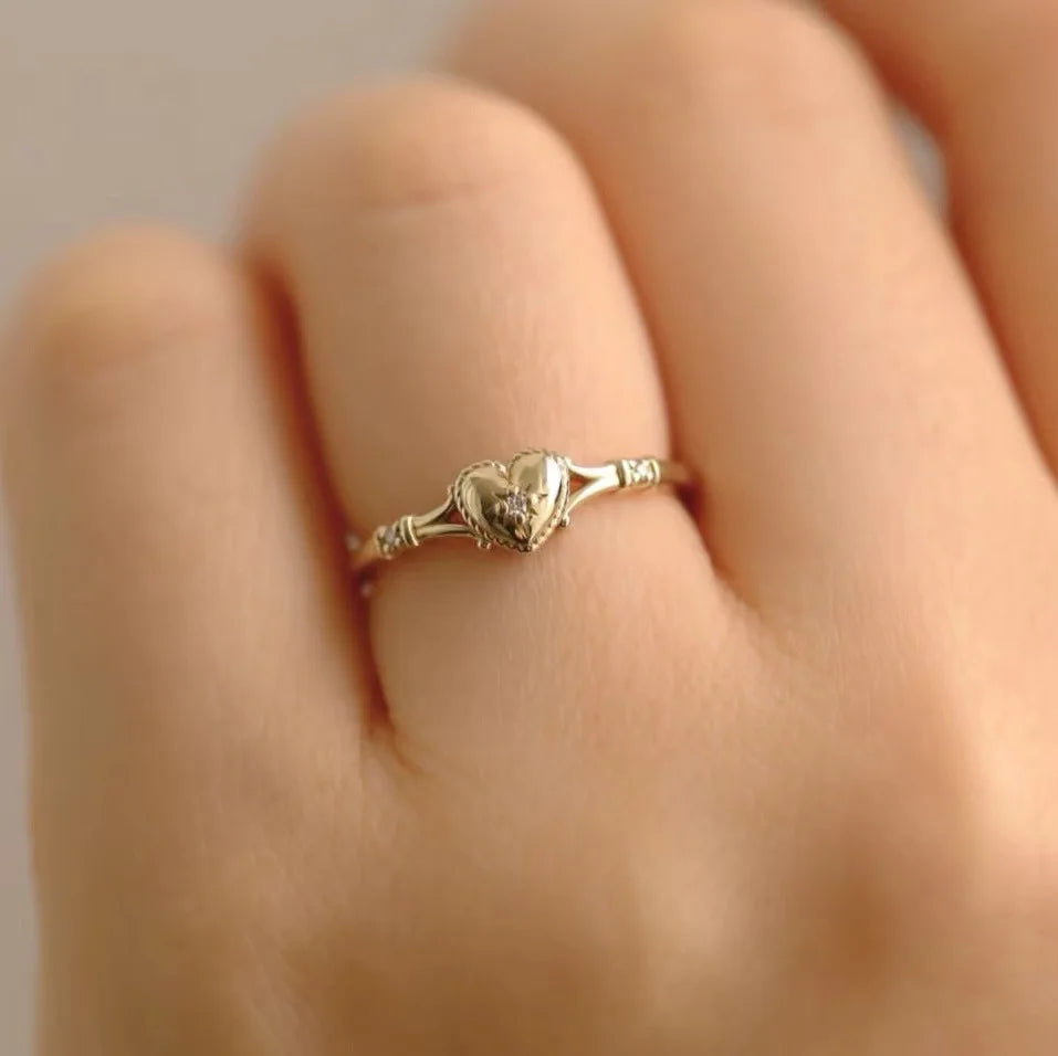 Romantic Gold Ring for Special Moments