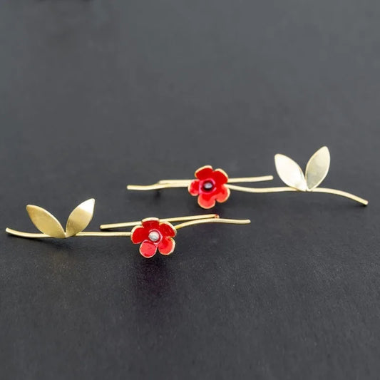 Romantic Gold Earring for Special Moments