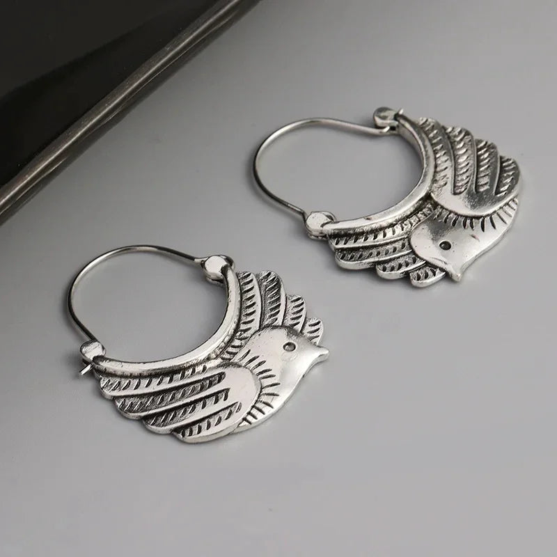 Romantic Silver Earring for Special Moments