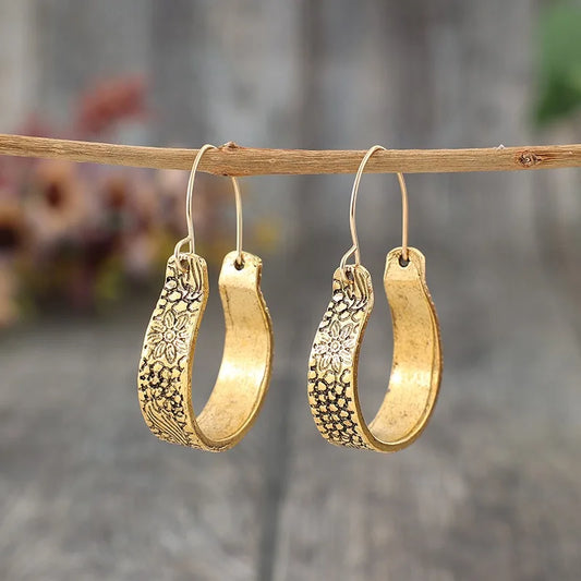 Vintage Handmade Gold Earring