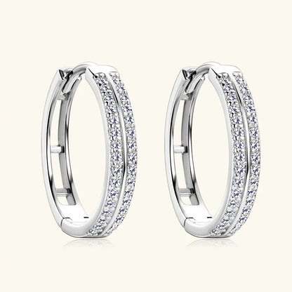Charming Gold Earring for Any Occasion