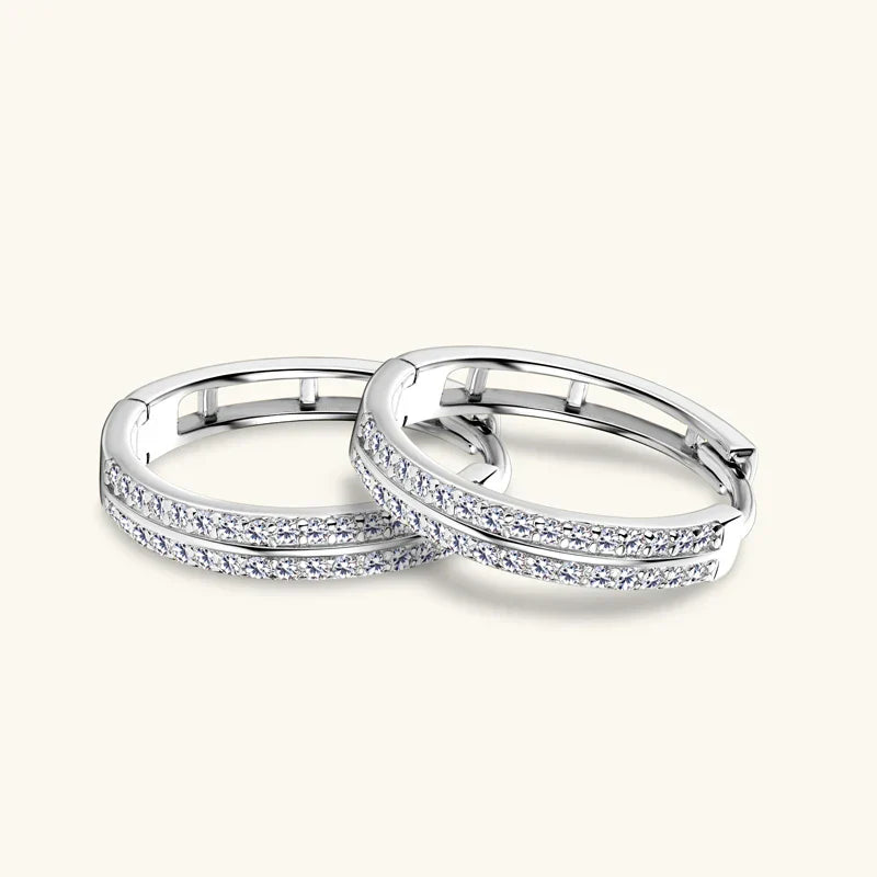 Charming Gold Earring for Any Occasion