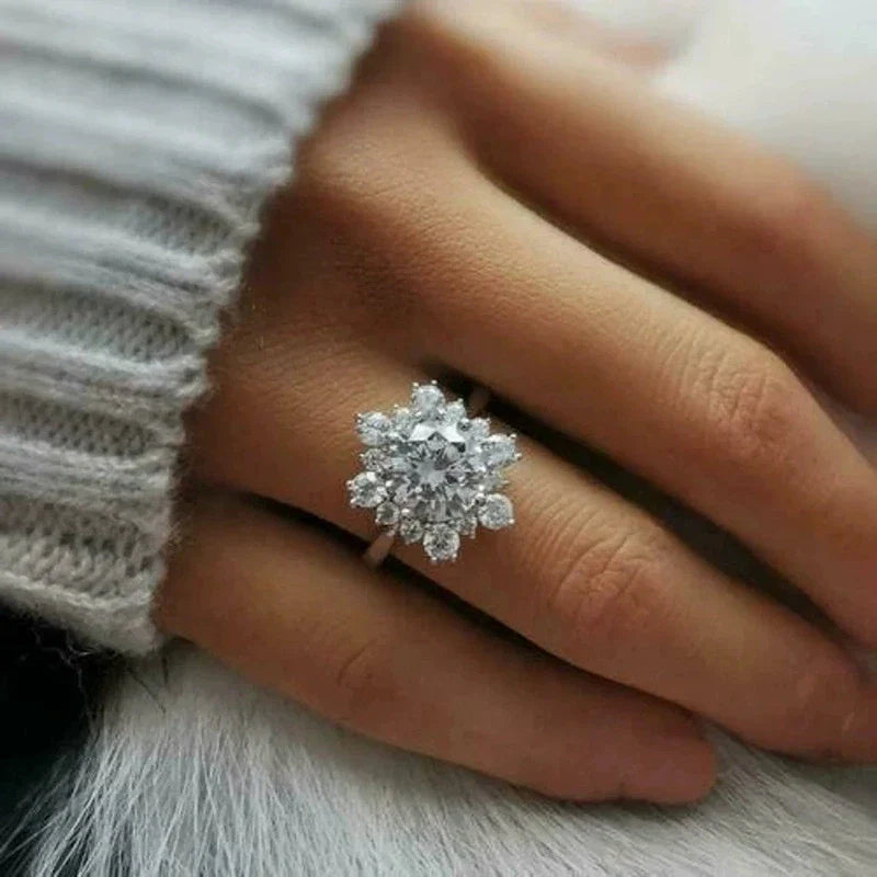 Classic Silver Ring with Timeless Appeal