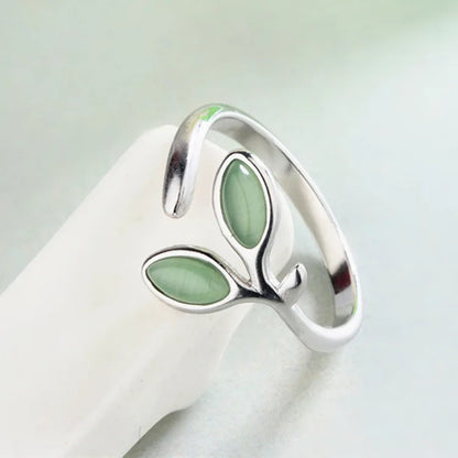 Classic Silver Ring with Timeless Appeal