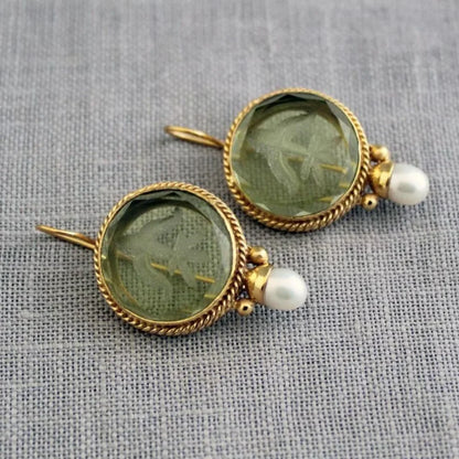Beautiful Pearl Earring with Unique Style