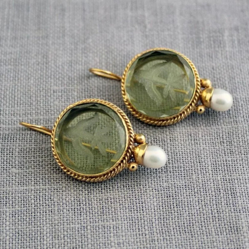 Beautiful Pearl Earring with Unique Style