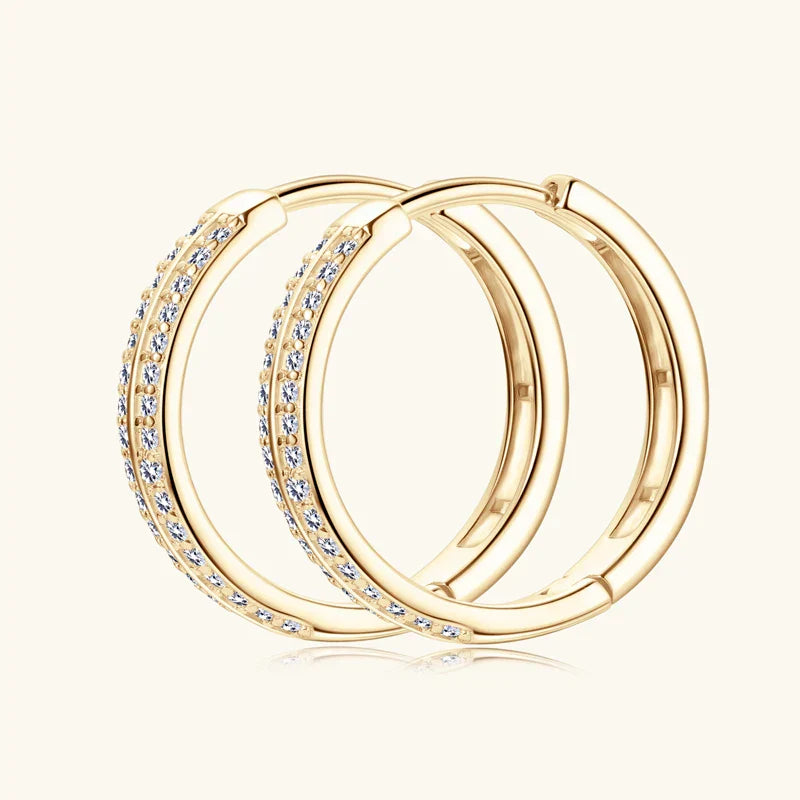 Charming Gold Earring for Any Occasion