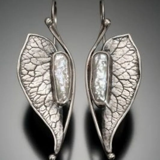 Elegant Silver Earring for Every Occasion