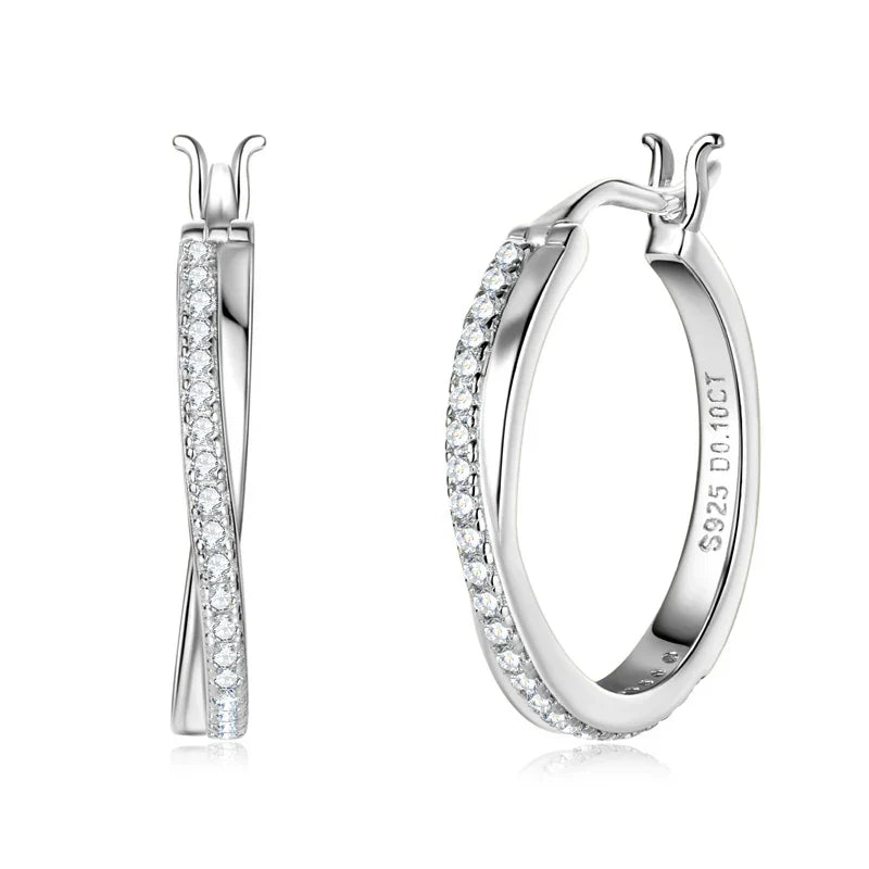 Classic Gold Earring with Timeless Appeal
