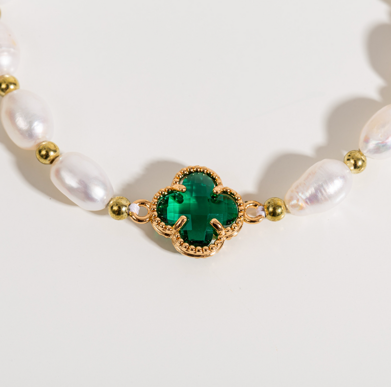 Romantic Pearl Bracelet for Special Moments