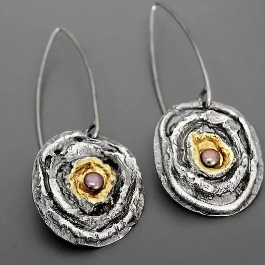 Charming Silver Earring for Any Occasion
