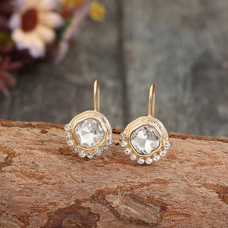 Beautiful Gold Earring with Unique Style