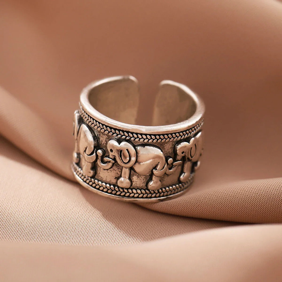 Stunning Silver Ring for Daily Wear