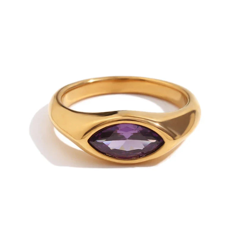 Romantic Gold Ring for Special Moments