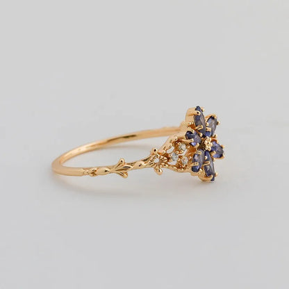 Stunning Gold Ring for Daily Wear