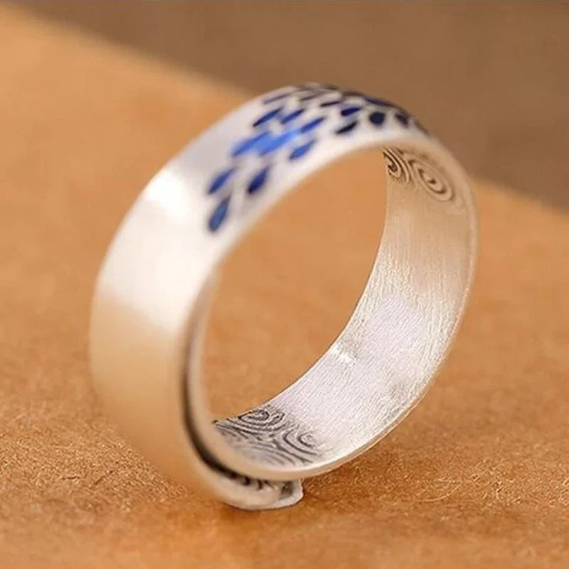 Beautiful Silver Ring with Unique Style