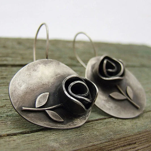Vintage Handmade Silver Earring