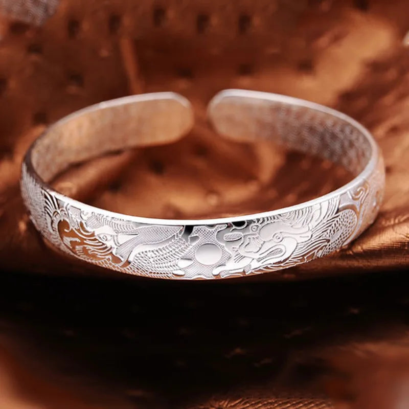Beautiful Silver Bracelet with Unique Style
