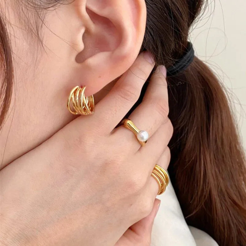 Classic Silver Ring with Timeless Appeal