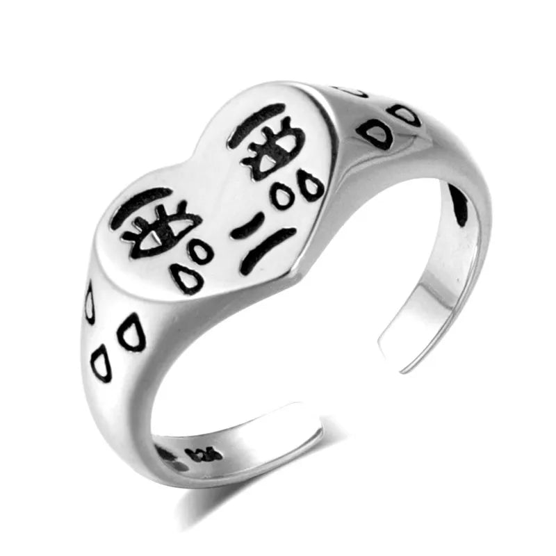 Classic Silver Ring with Timeless Appeal