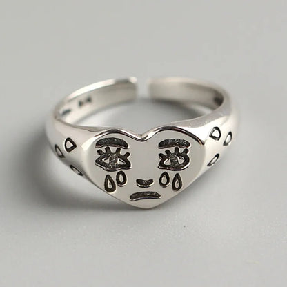 Classic Silver Ring with Timeless Appeal