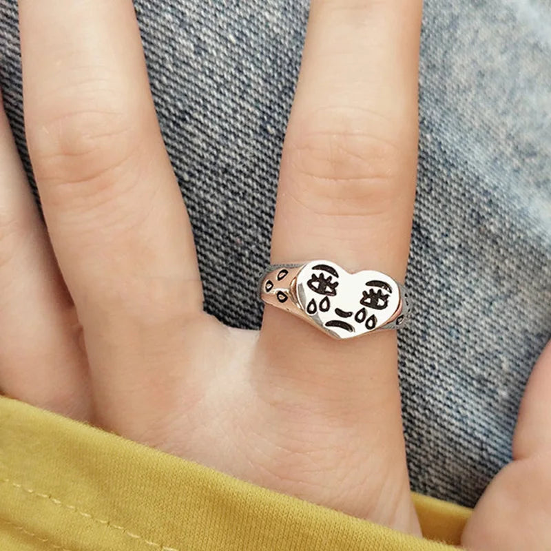 Classic Silver Ring with Timeless Appeal