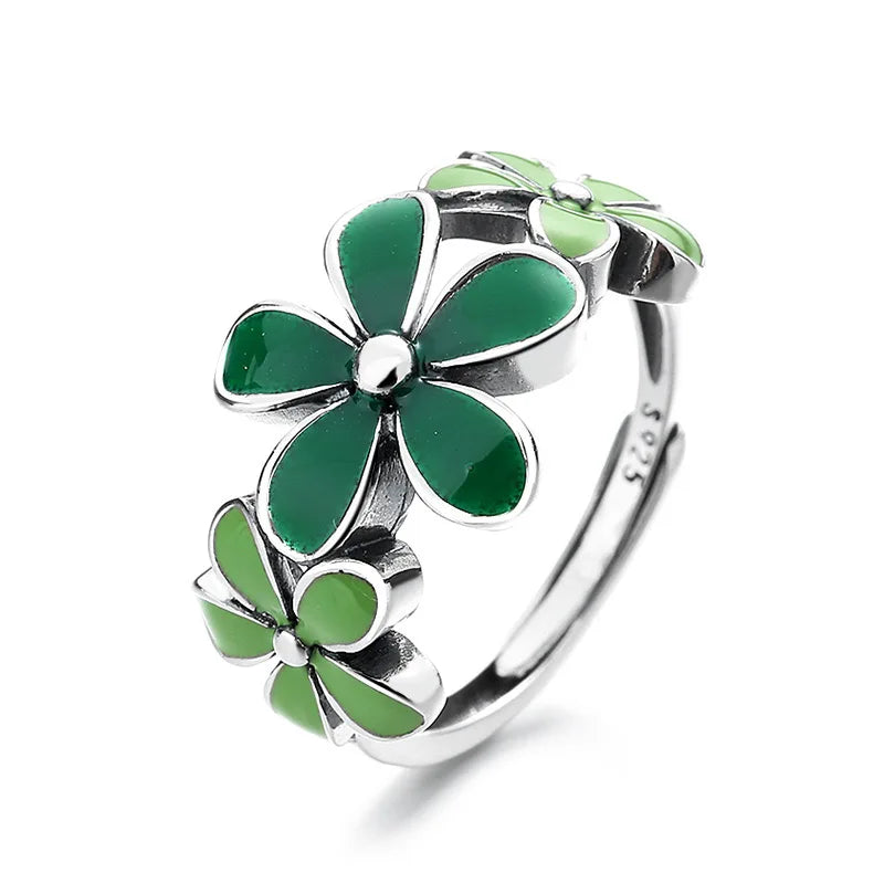 Charming Silver Ring for Any Occasion