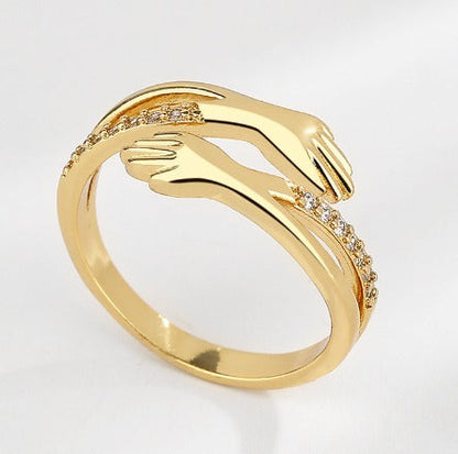 Classic Gold Ring with Timeless Appeal