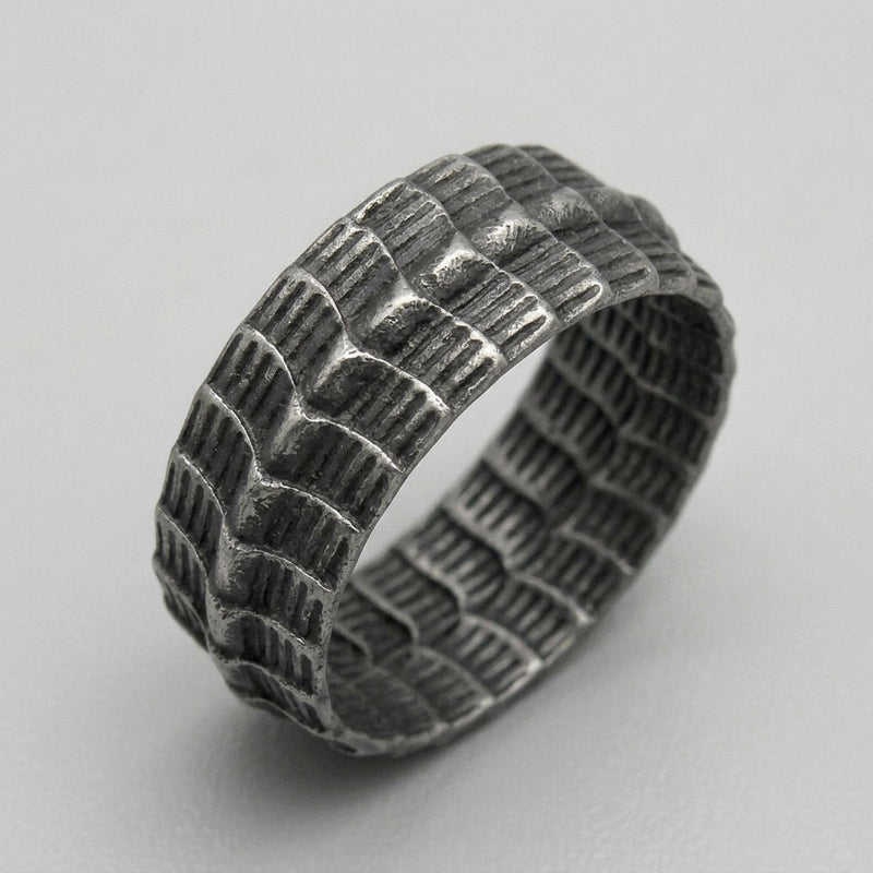 Serpent Scale Band Ring