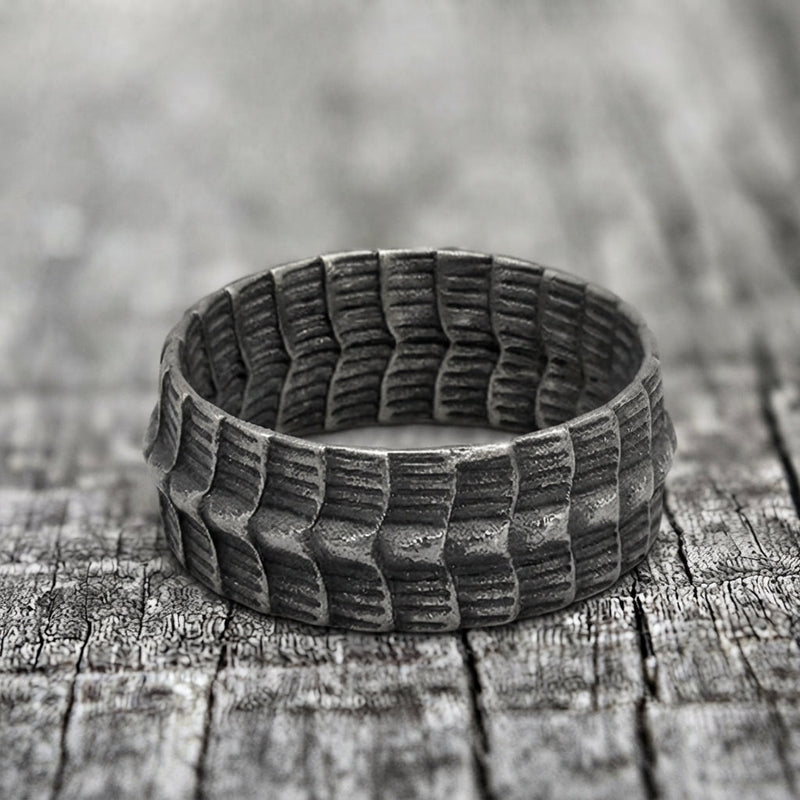 Serpent Scale Band Ring
