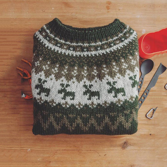 Vintage Christmas Elk Pattern Round Neck Comfy Sweater elevenforest