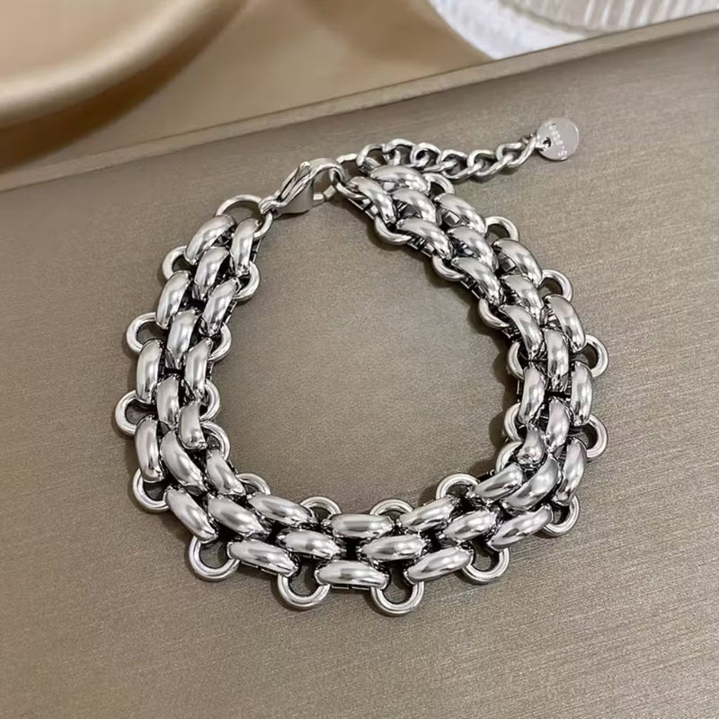 Romantic Bracelet for Special Moments