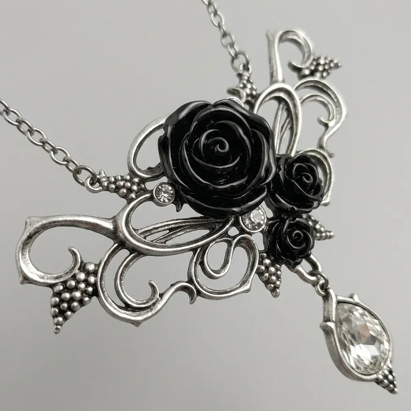 The Victorian Rose Necklace