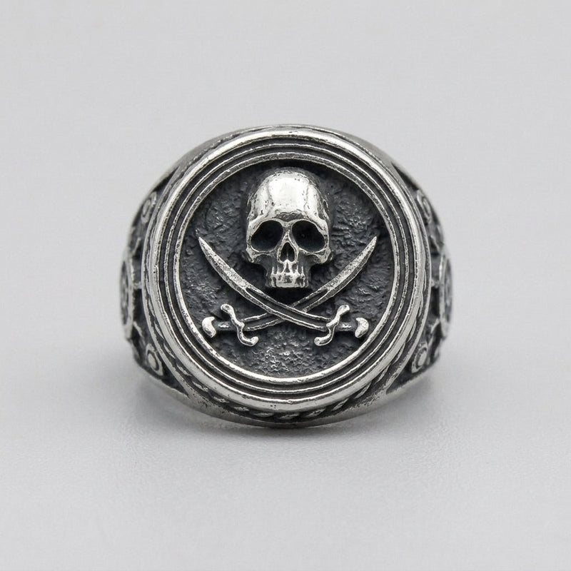 Skull & Cutlass Pirate Signet Ring