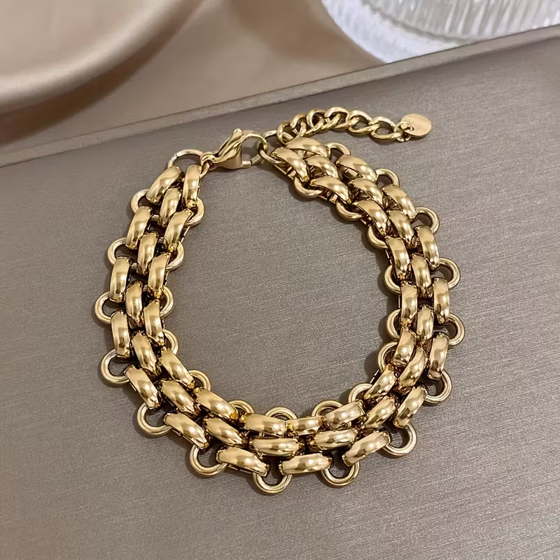 Romantic Bracelet for Special Moments