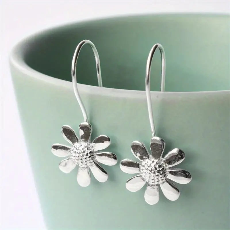 Elegant Silver Earring for Every Occasion