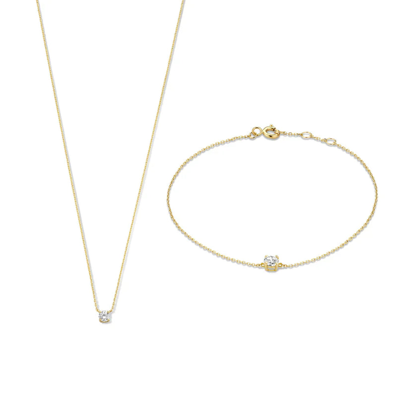 Classic Gold Set with Timeless Appeal
