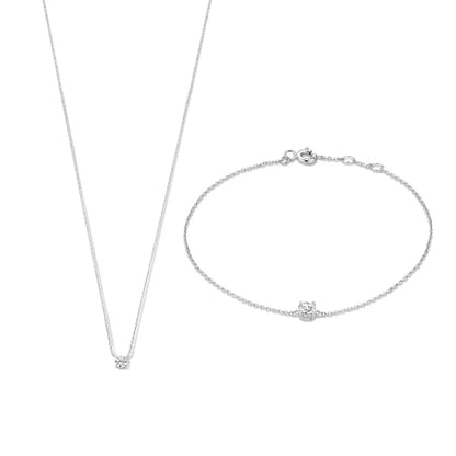 Classic Gold Set with Timeless Appeal