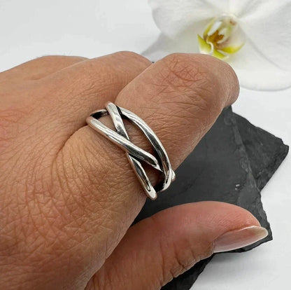 Charming Silver Ring for Any Occasion