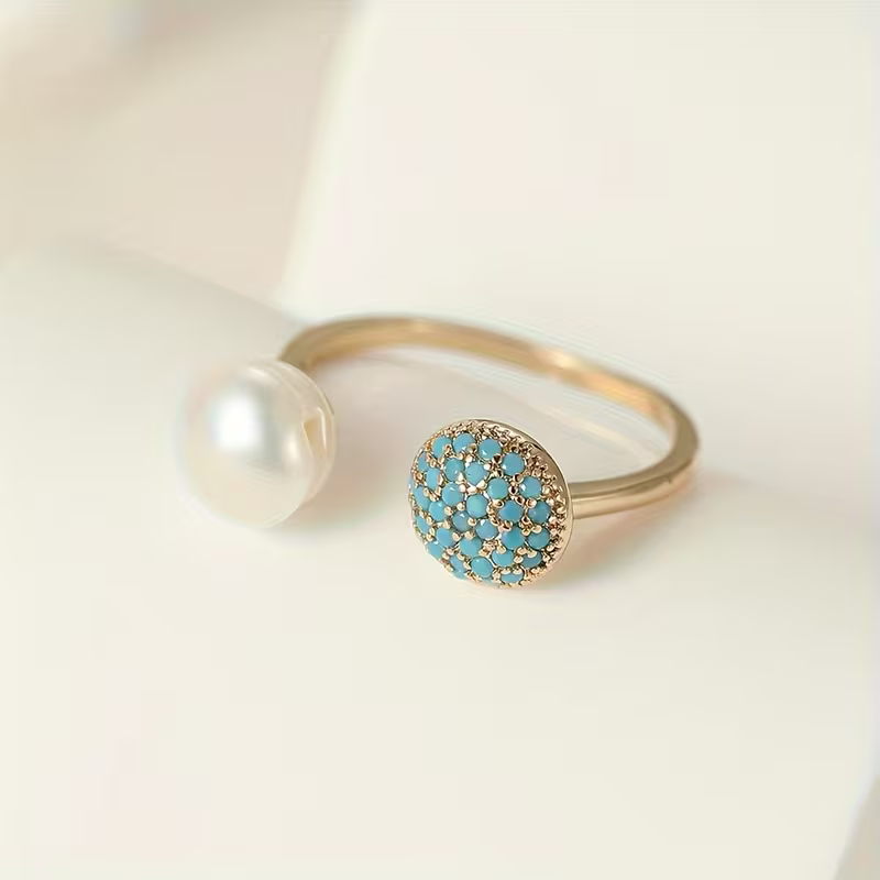 Classic Pearl Ring with Timeless Appeal
