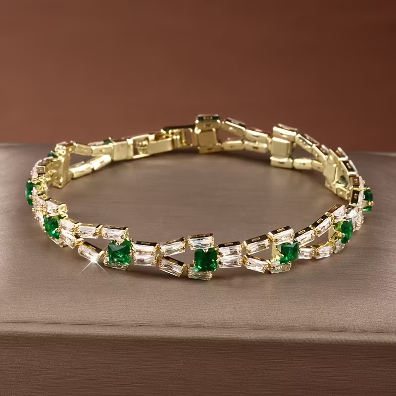 Beautiful Bracelet with Unique Style