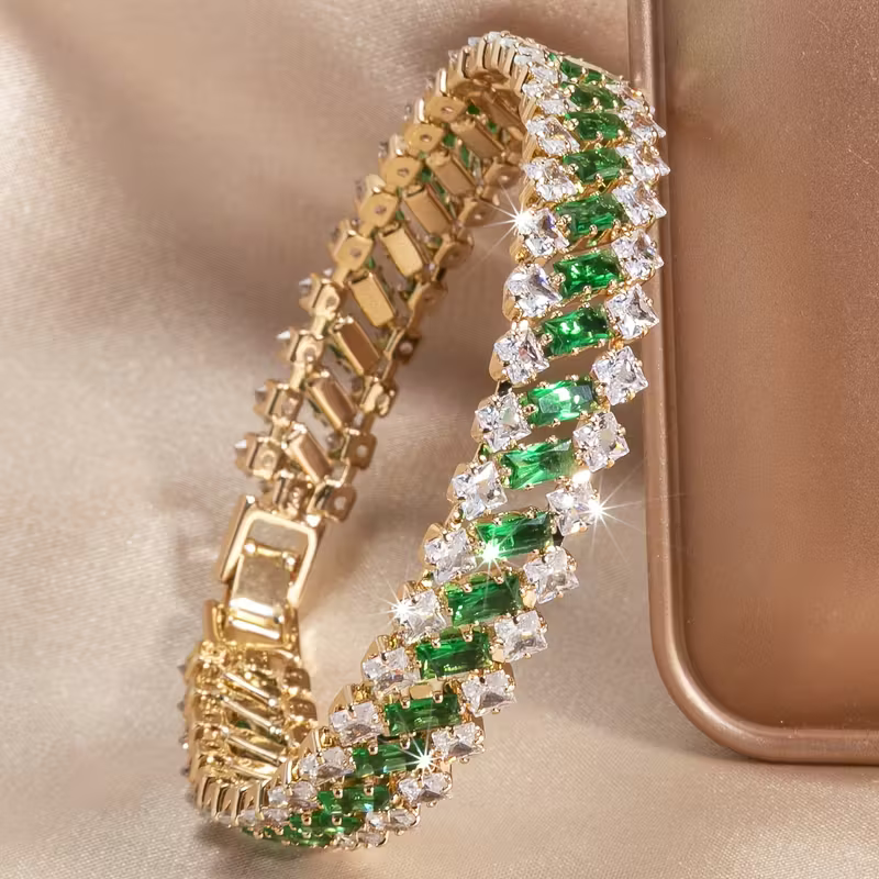 Beautiful Bracelet with Unique Style
