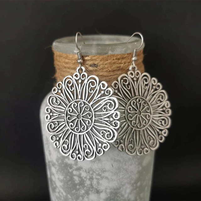 Classic Earring with Timeless Appeal