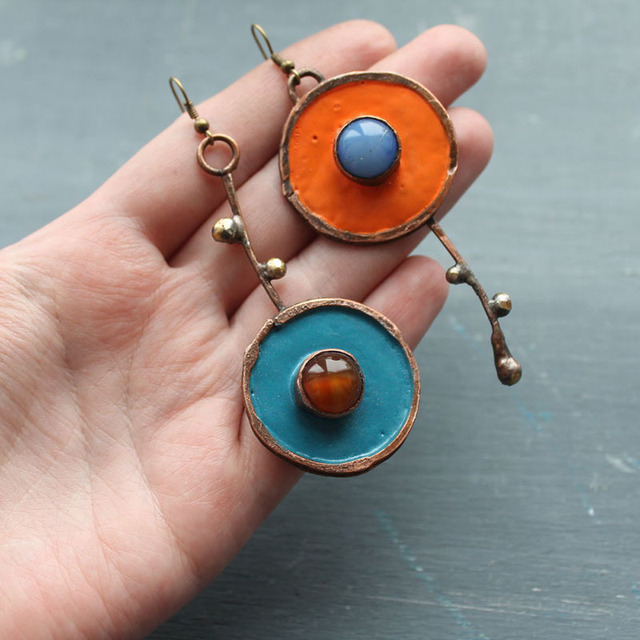 Charming Earring for Any Occasion