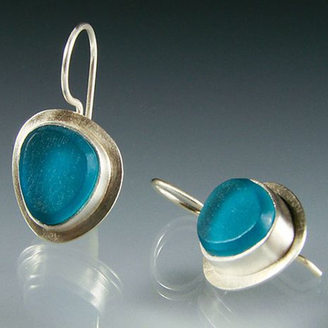 Elegant Silver Earring for Every Occasion