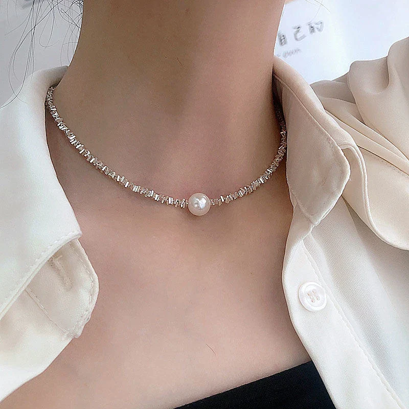Romantic Pearl Necklace for Special Moments
