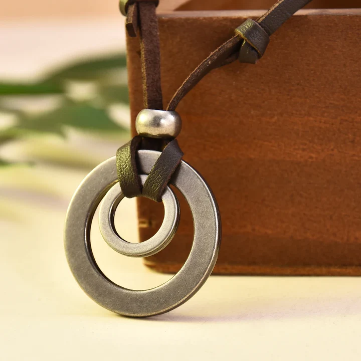 Stunning Silver Necklace for Daily Wear