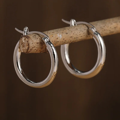 Beautiful Gold Earring with Unique Style