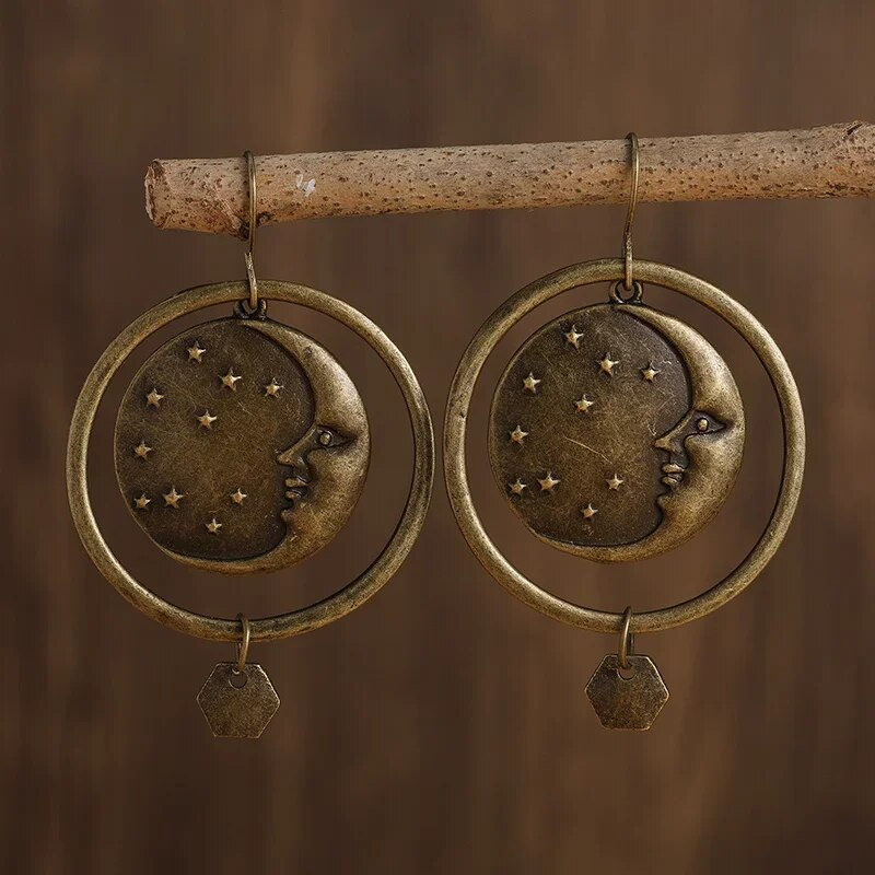 Beautiful Gold Earring with Unique Style