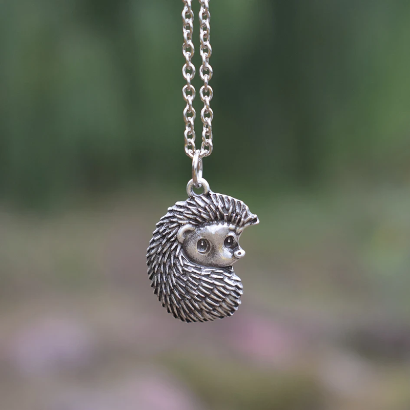Charming Silver Necklace for Any Occasion